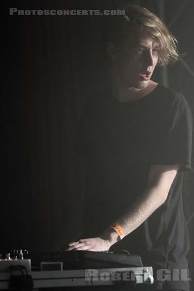 SIINAI - 2013-10-03 - PARIS - La Fleche d'Or - 